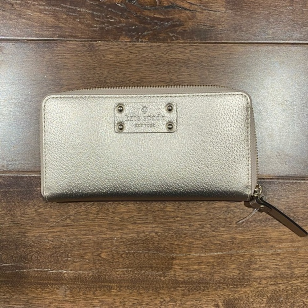 Kate Spade‎ | Rose Gold Wallet | NWOT